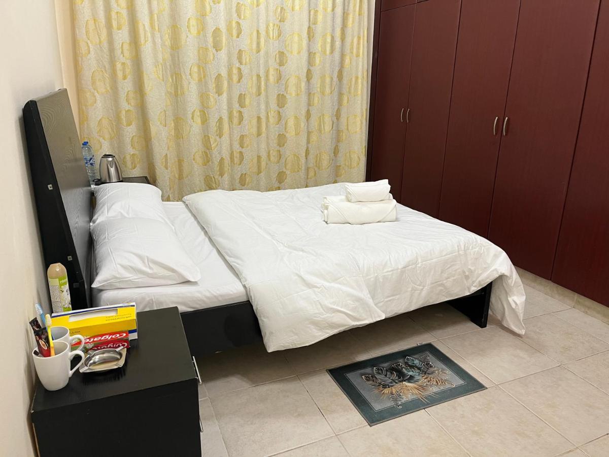 Master Room Attached Bathroom ดูไบ ภายนอก รูปภาพ