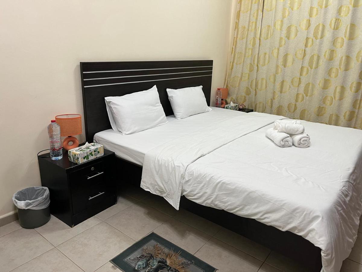 Master Room Attached Bathroom ดูไบ ภายนอก รูปภาพ