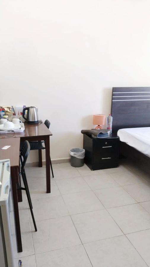 Master Room Attached Bathroom ดูไบ ภายนอก รูปภาพ