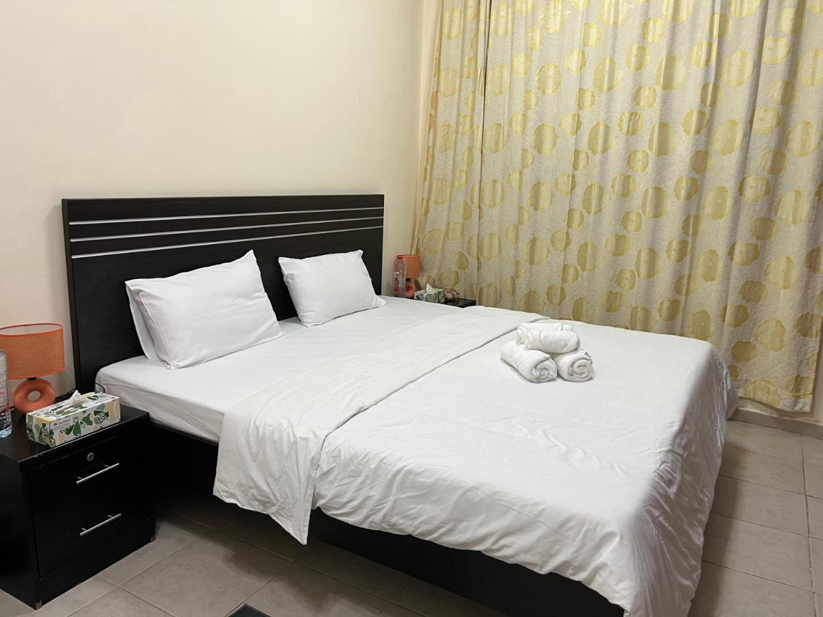Master Room Attached Bathroom ดูไบ ภายนอก รูปภาพ